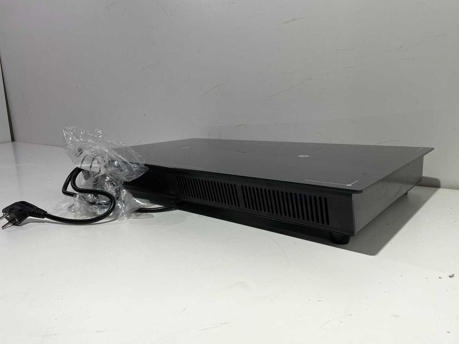 Индукционная плита настольная и встраиваемая  Klarstein Deejay 3500 Вт