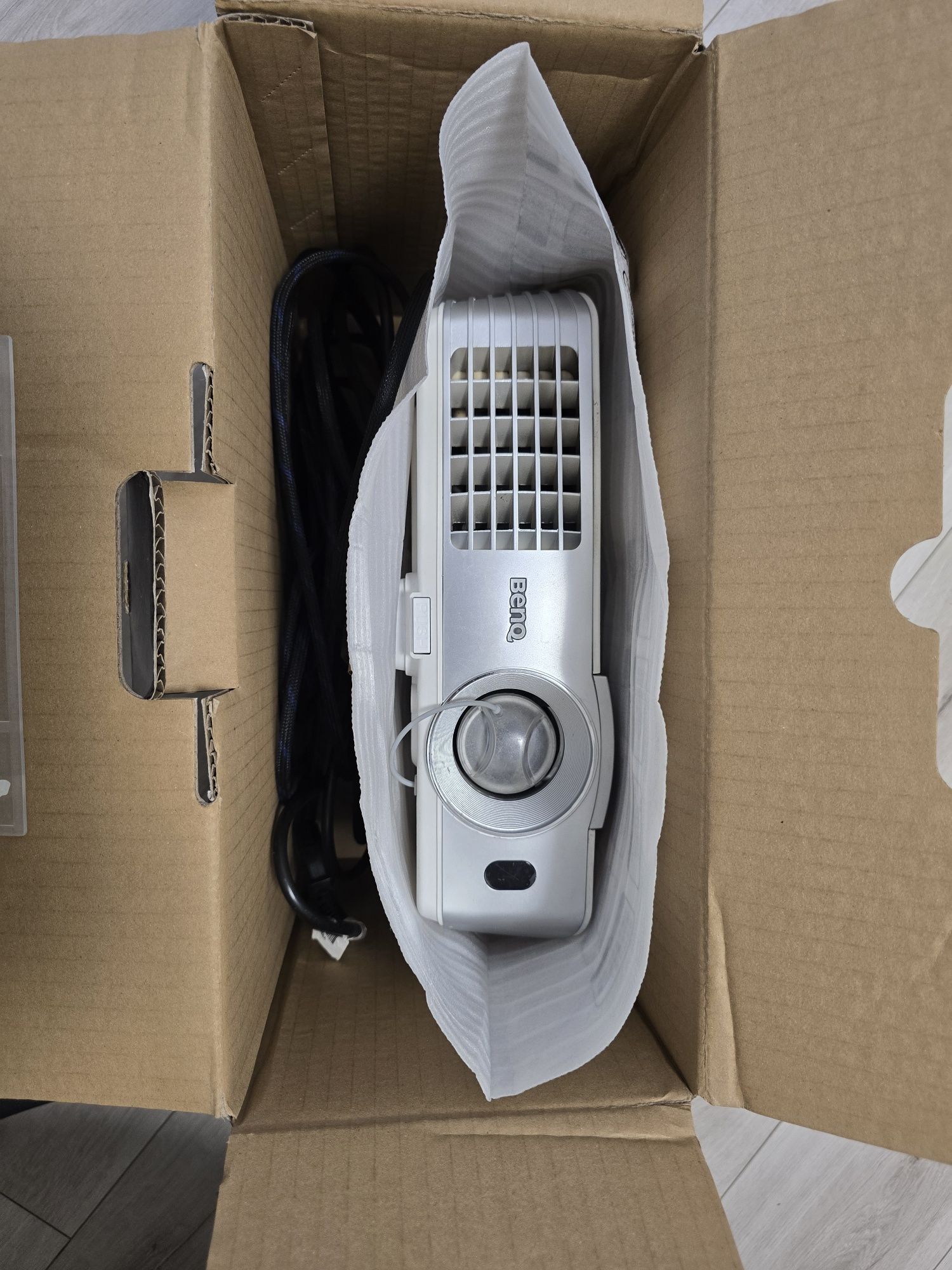 Projektor BENQ W1070