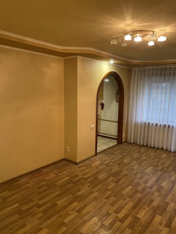 Продам двухкомнатную квартиру в районе танка, по ул. Белинского.