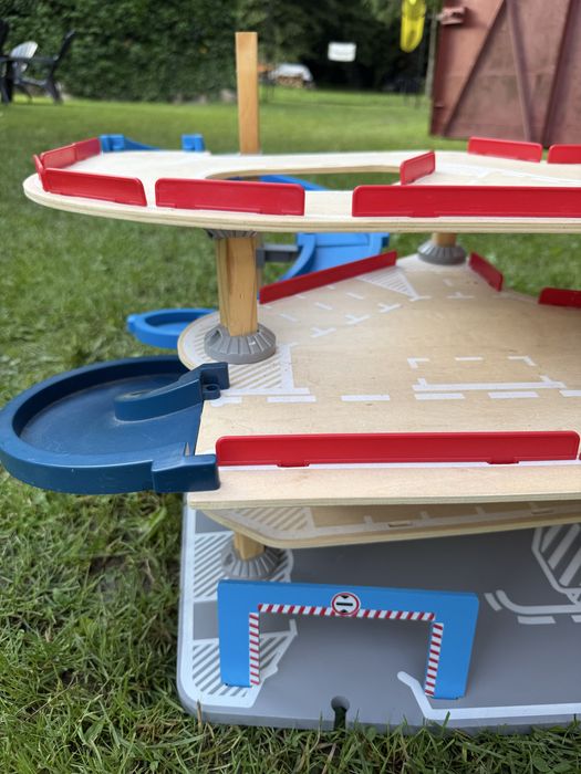 Garaż drewniany na resoraki Lidl duży