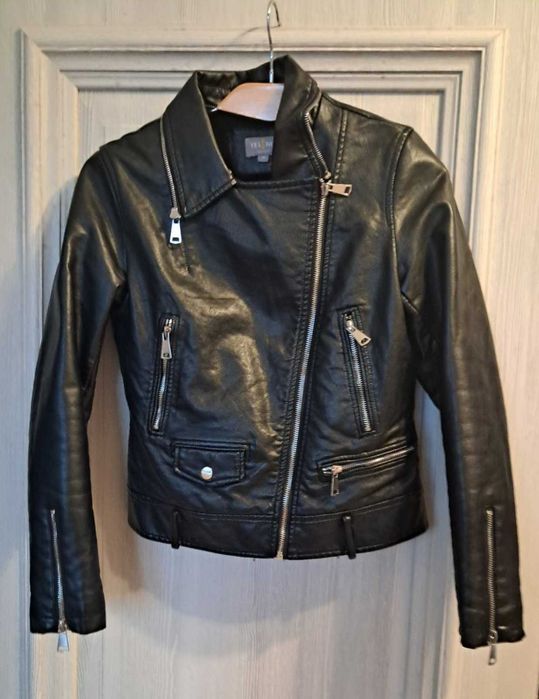 Модная женская Кожаная куртка косуха зима б\у