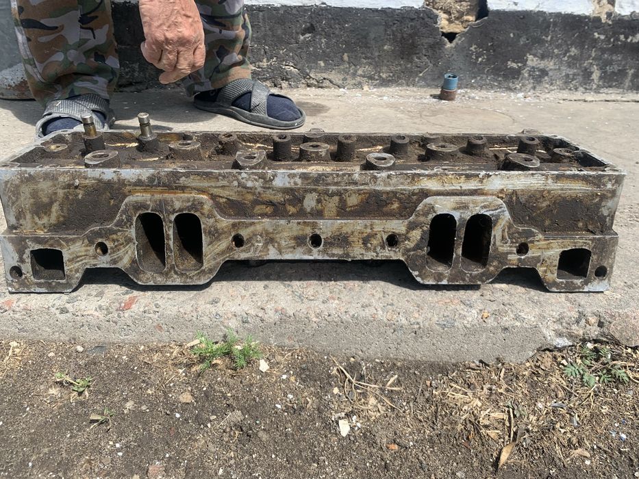 Головка ЗИЛ 130 бензинова