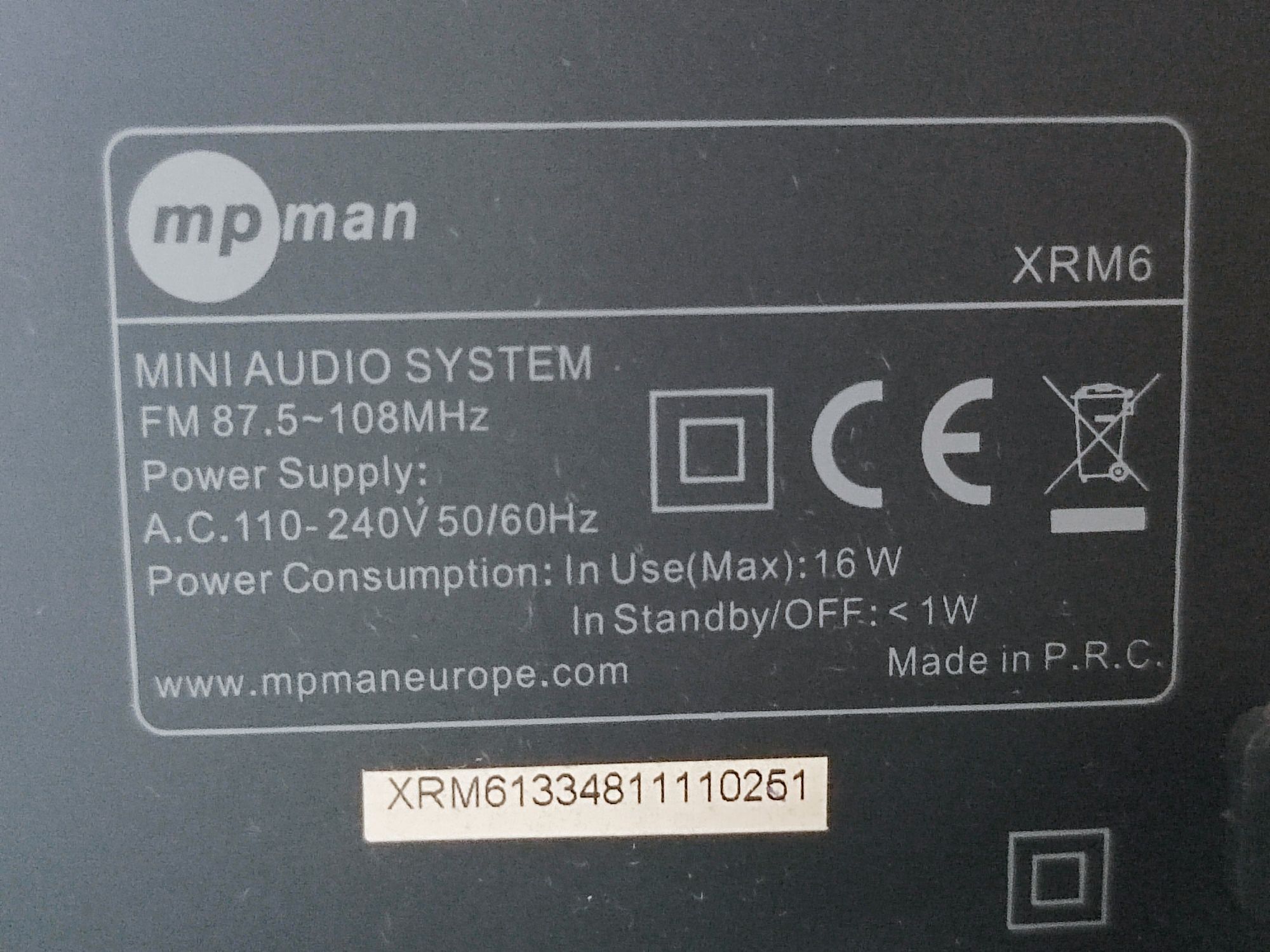 Mini sistema de áudio da marca MP Man, modelo XRM6 com comando
