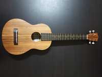 Ukulele Tenor Simples