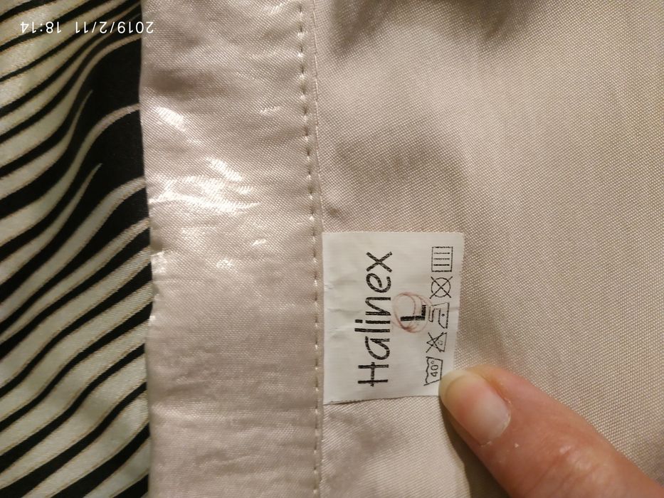 Garsonka - Wizytowa sukienka bez rękawów i żakiet w kolorze czarno ec