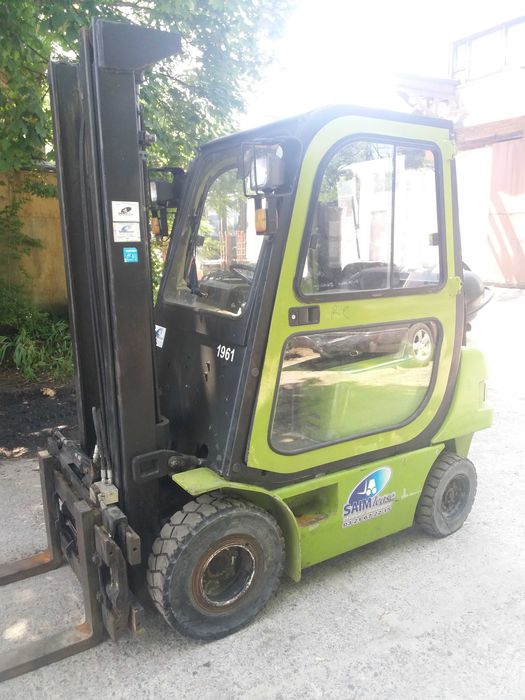 Навантажувач вилочний CLARK CMP15L