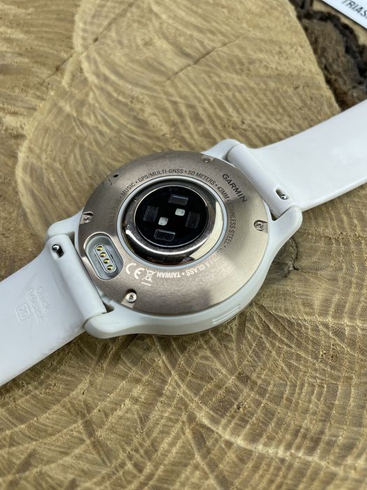 Смарт-годинник Garmin Venu 2 Plus