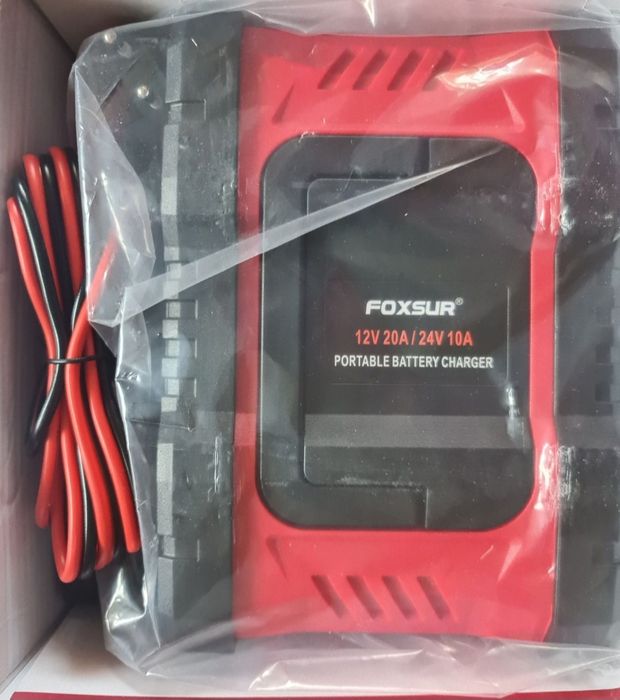 Зарядний пристрій