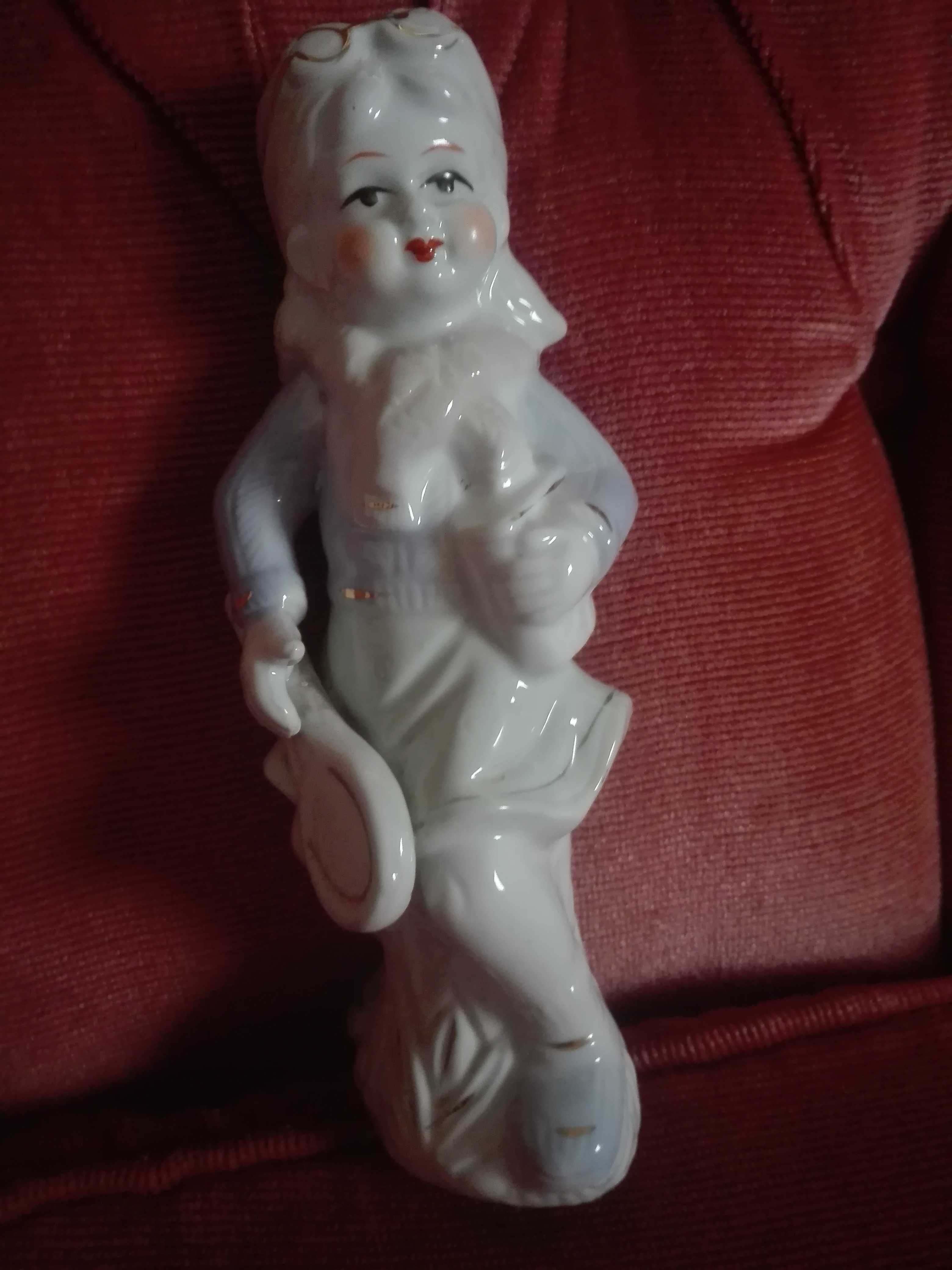 Porcelanowa stara figurka