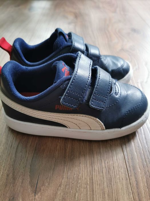 Buty sportowe chłopięce Puma Courtflex v2 r. 25