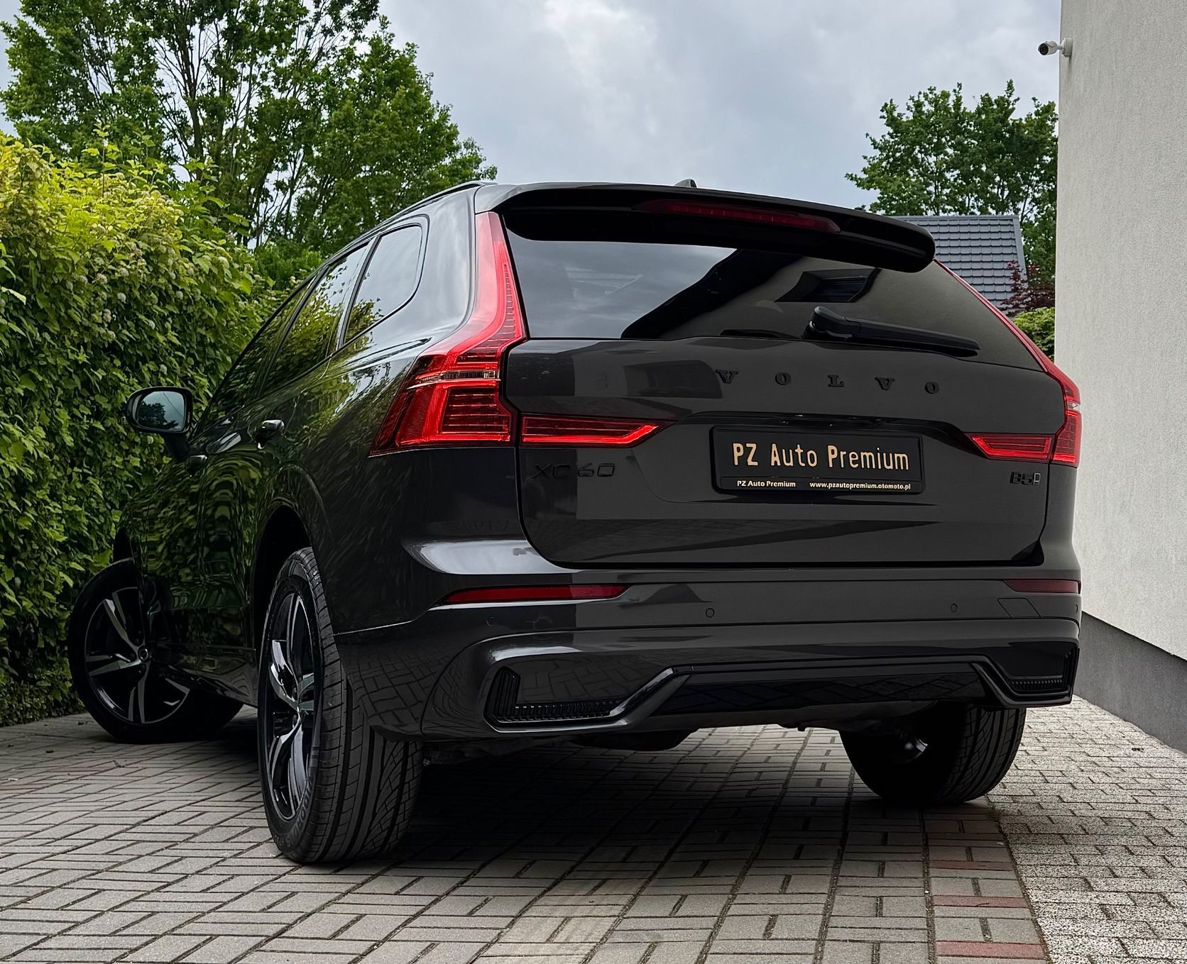 Volvo XC 60 B5/235ps/Rdesign/4x4/BlackEdition/Kamera/PamięćFotela/KeyLess/Panorama
