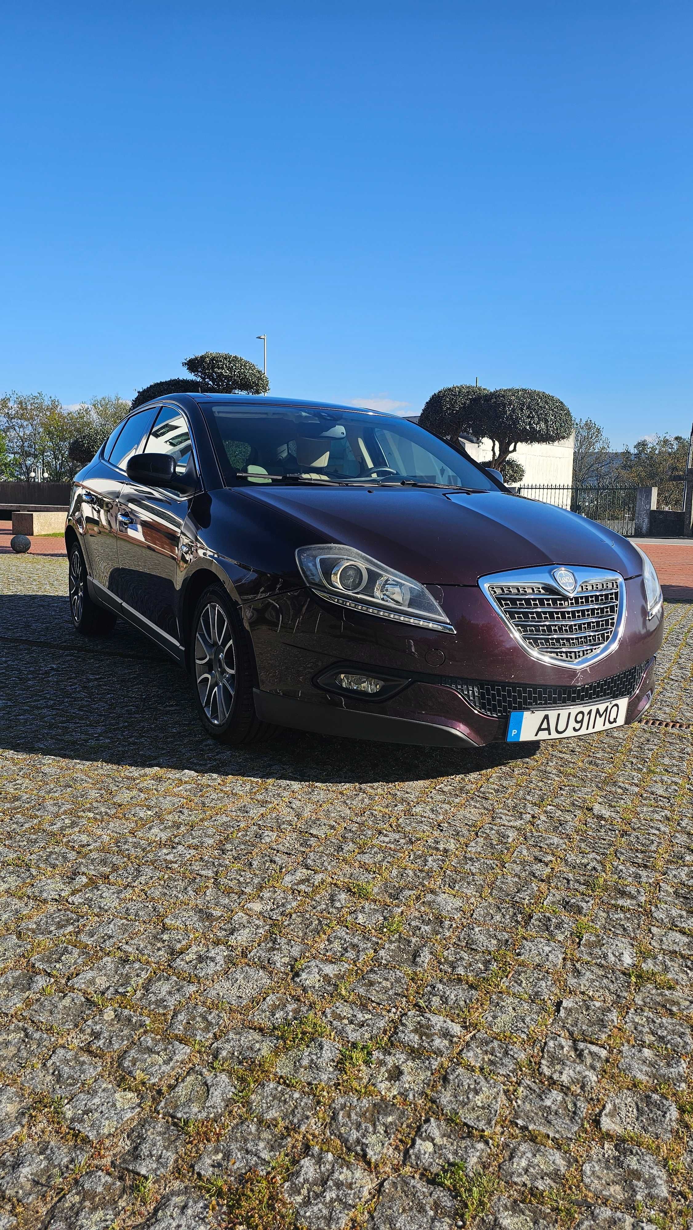 Lancia Delta 1.6 M-Jet Argento