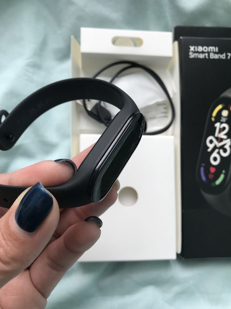 Xiaomi smart band 7 + opaski nowe kolorowe gratis
