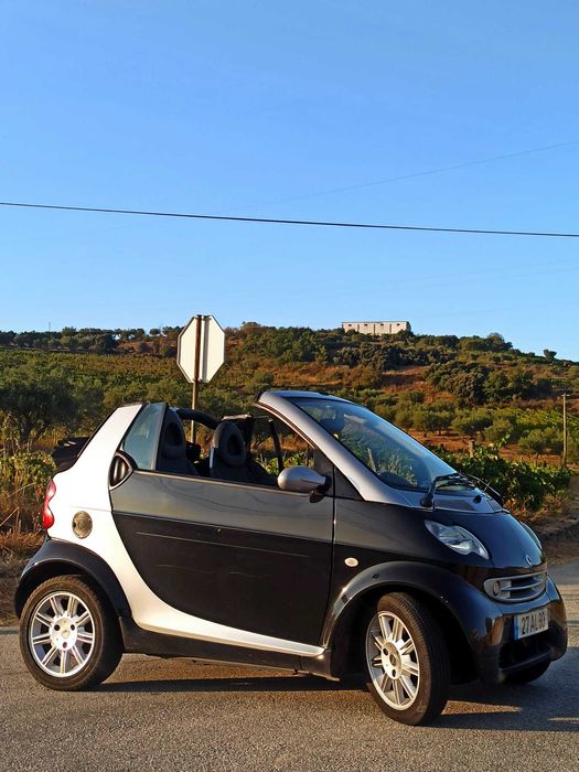 Smart Fortwo Cabrio 2001 • Diesel • Automático • Muito económico