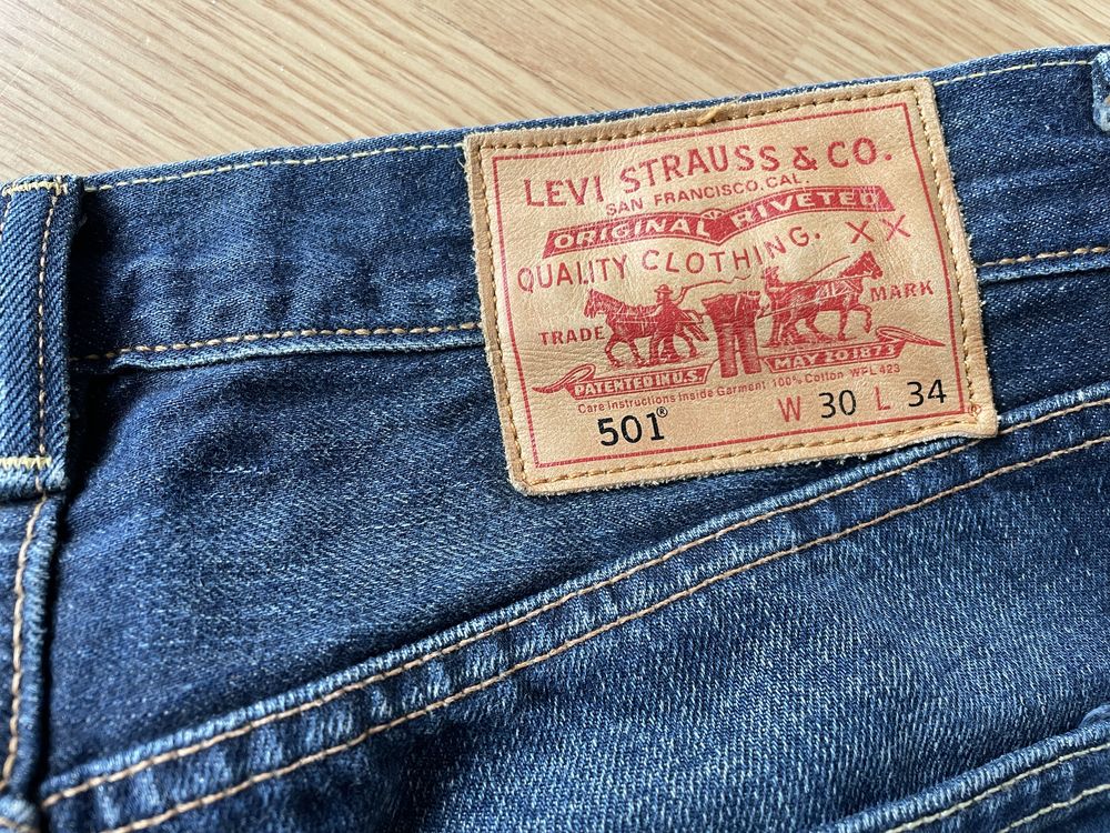 Levis 501 spodnie jeansowe S