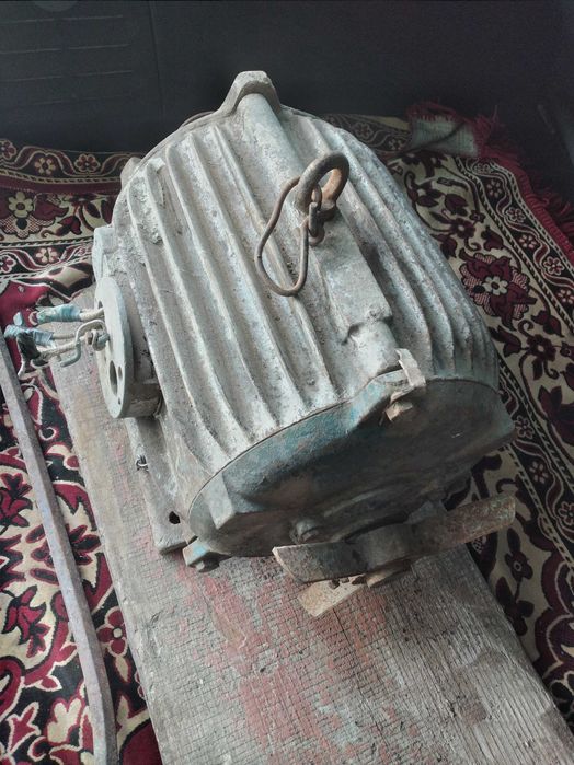 Електро двигун продам