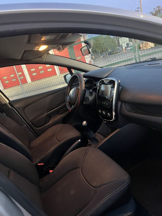Renault Clio 1.5DCi - Financiamento