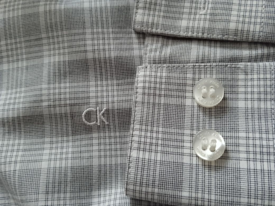 świetna koszula Calvin Klein fitted , super stan