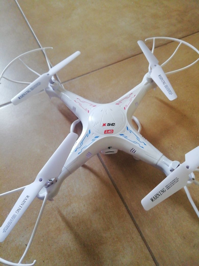 Drone 2.4G x5c  com camera