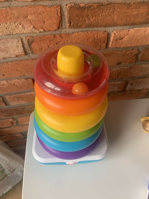 Fisher-Price, Gigapiramidka- wieża  z kółek
