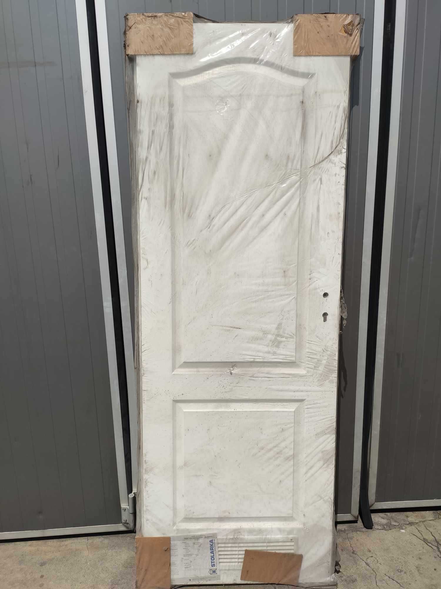 Drzwi łazienkowe WC 70 lewe białe tłoczone Włoszczowa