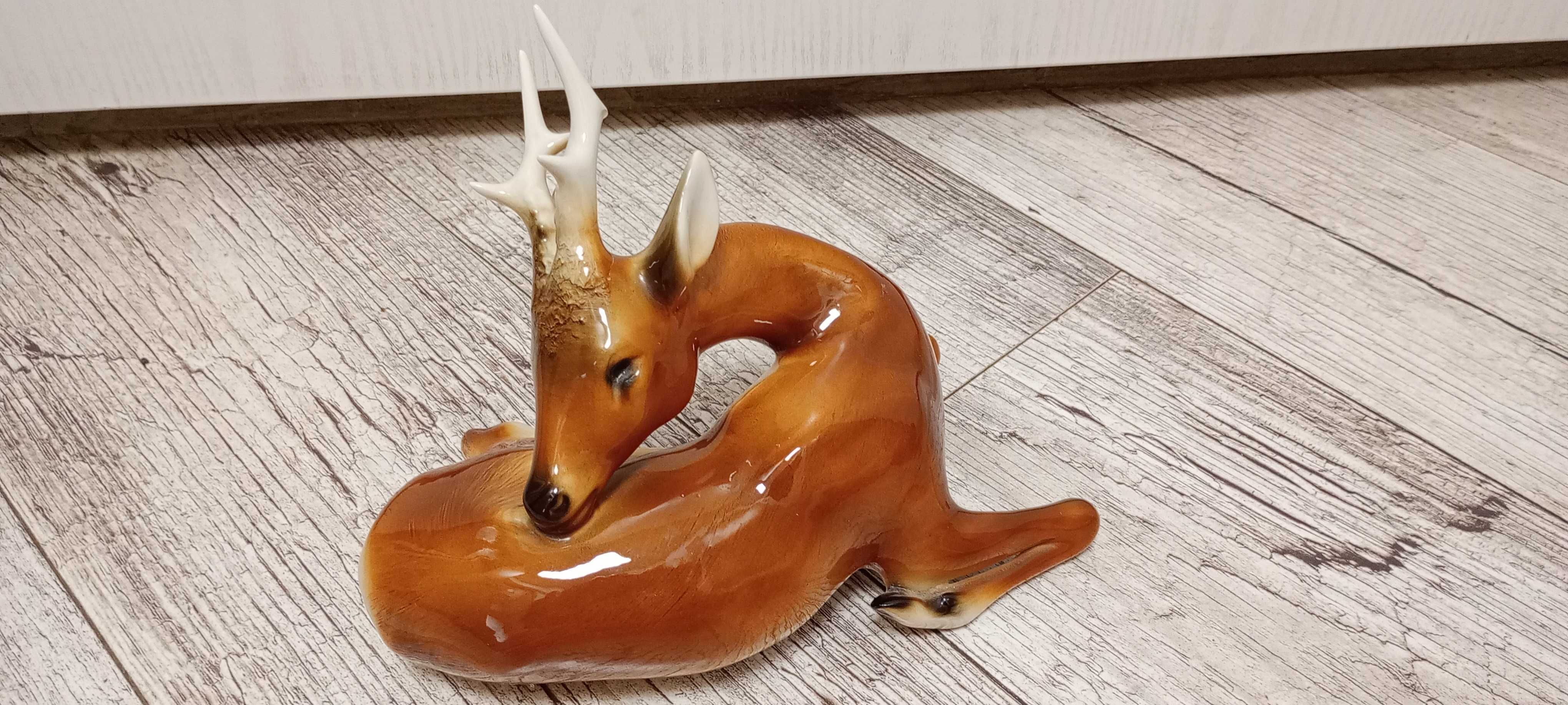 Figurka porcelanowa jelonka ROYAL DUX Czechosłowacja