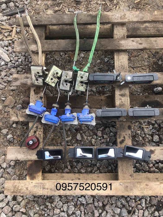 Ручка блок замок дверей Ауді Audi 100 C3