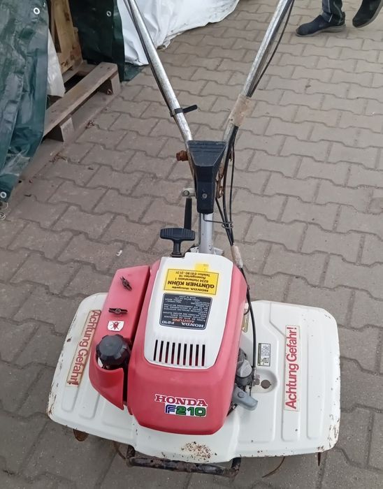 Honda Glebogryzarka