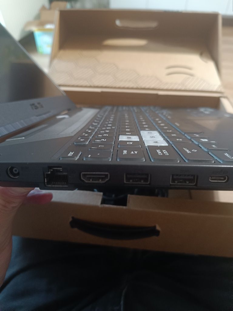 Gaming laptop tuf