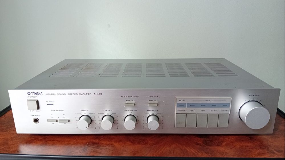 Yamaha / Amplificador  de marca verdadeira Yamaha