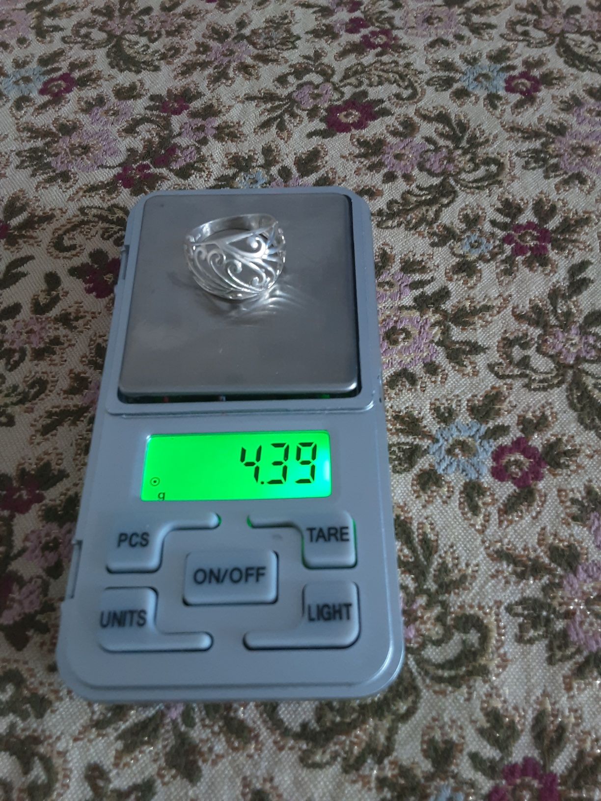 Pierścionek srebrny waga 4,39 gram pr.925