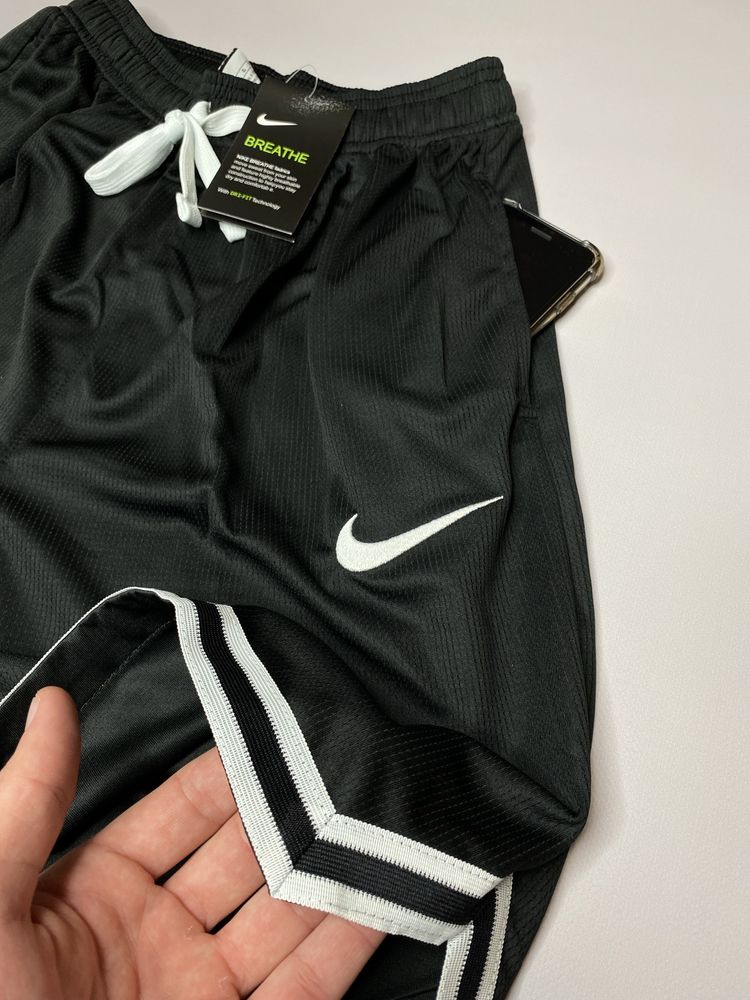 Шорти Nike, найк , dri-fit драй фіт, теч фліс