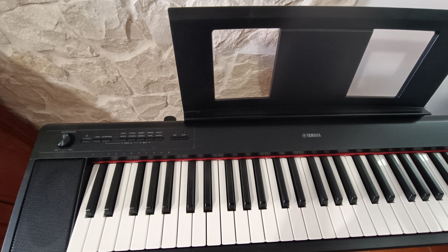 Piano digital Yamaha + suporte
