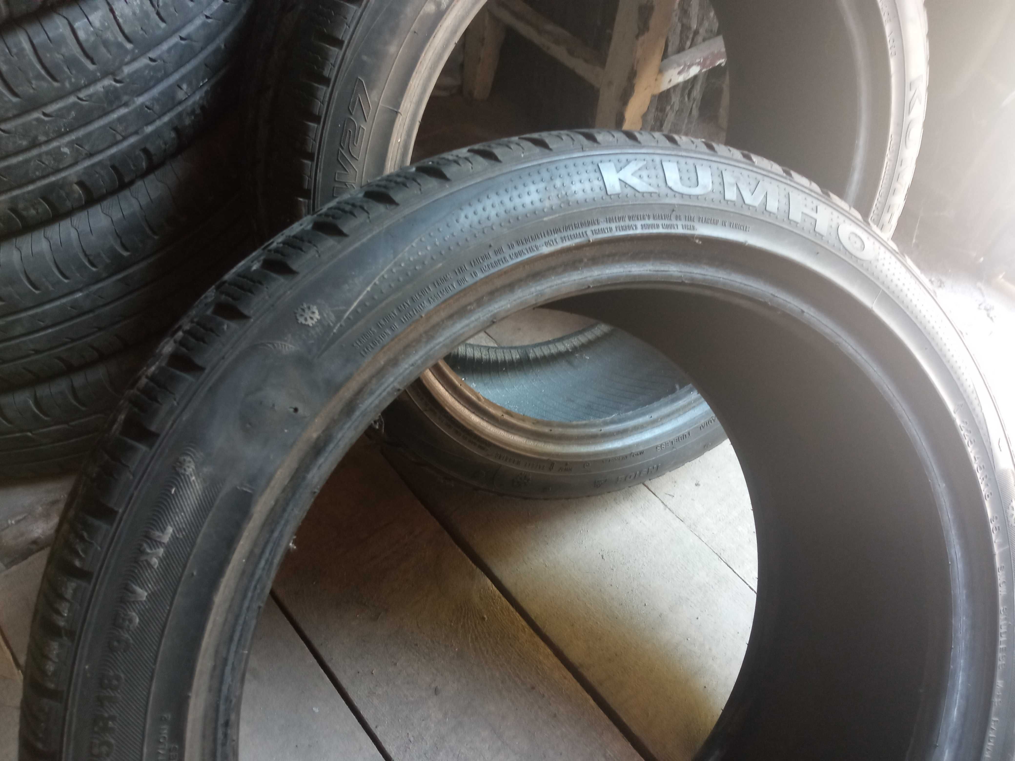 225/45 r18 Kumho I'Zen KW27 зимняя резина зима пара 3000грн