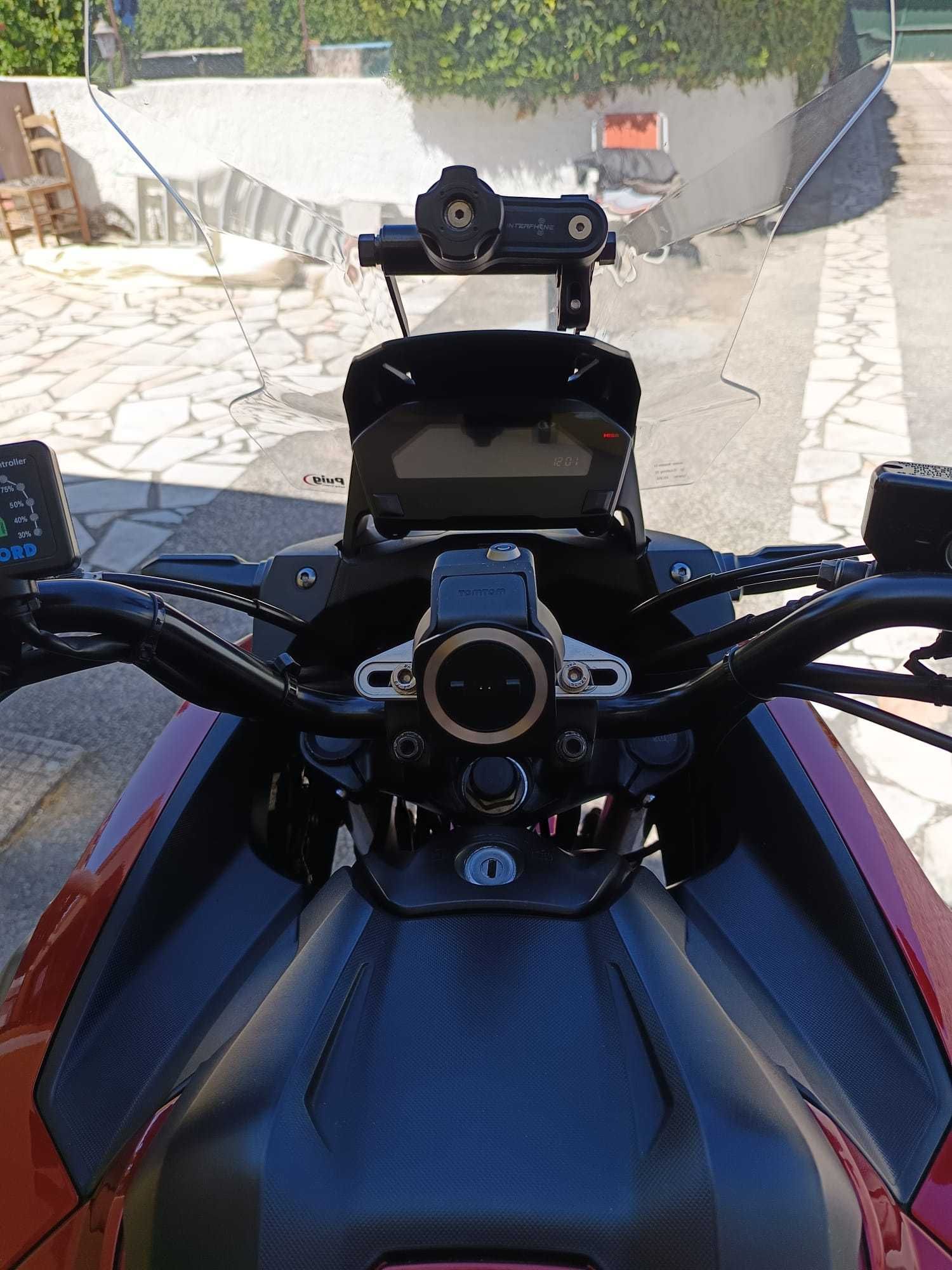 TOMTOM Rider 550 Gps + Suporte Givi
