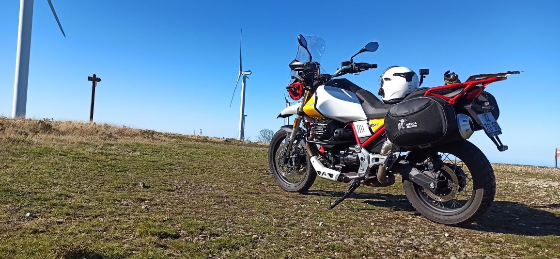 Moto Guzzi V85TT Premium