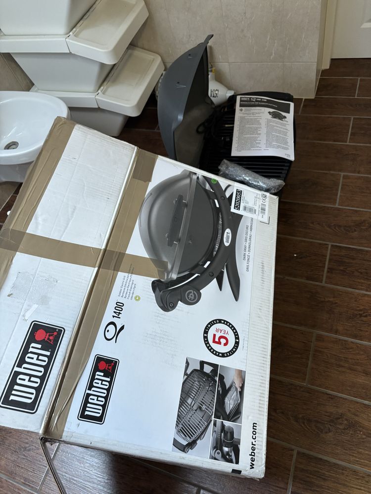 Grill elektryczny WEBER Q 1400
