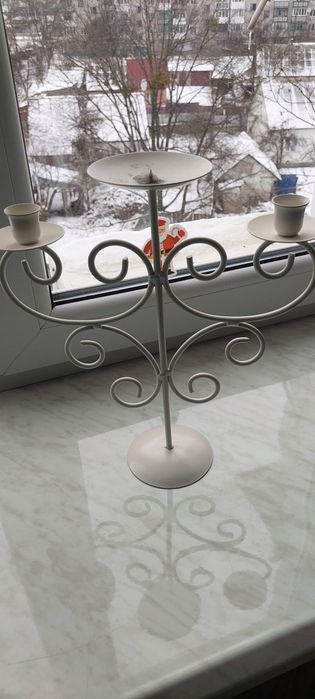 Підсвічник білий