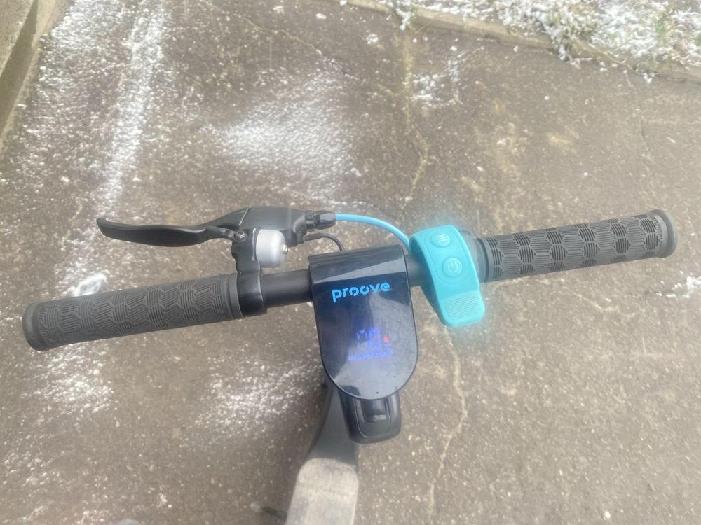 Самокат proove X-city pro Black/Blue  в новом состоянии СРОЧНО