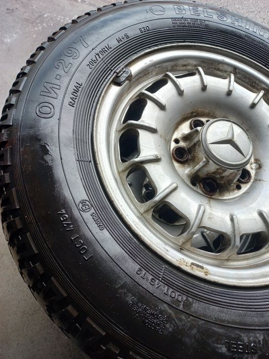 Продам резину 205 70 14