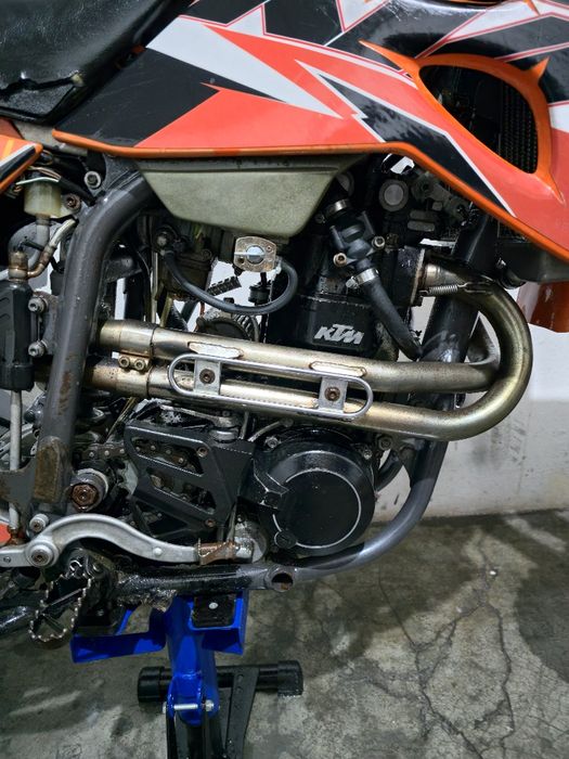 Mota de cross Ktm Lc4 620cc 4 tempos (troco por moto 4)

Boas tenho pa