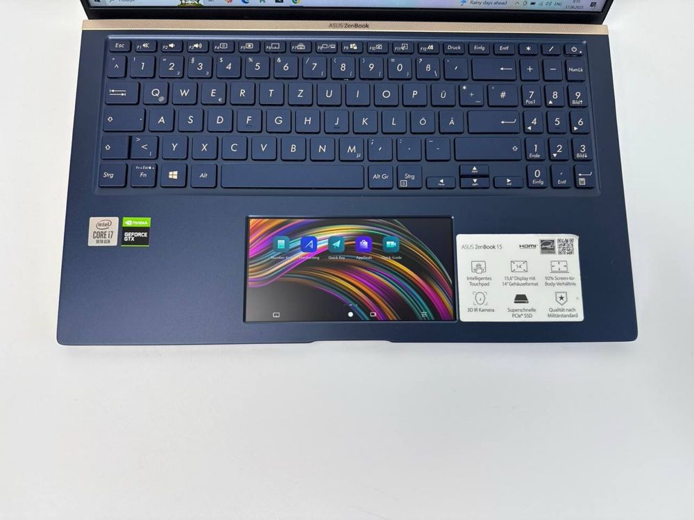 Ноутбук Asus UX534 – екран + ScreenPad, i7 10th Gen, GTX 1650, 16ГБ