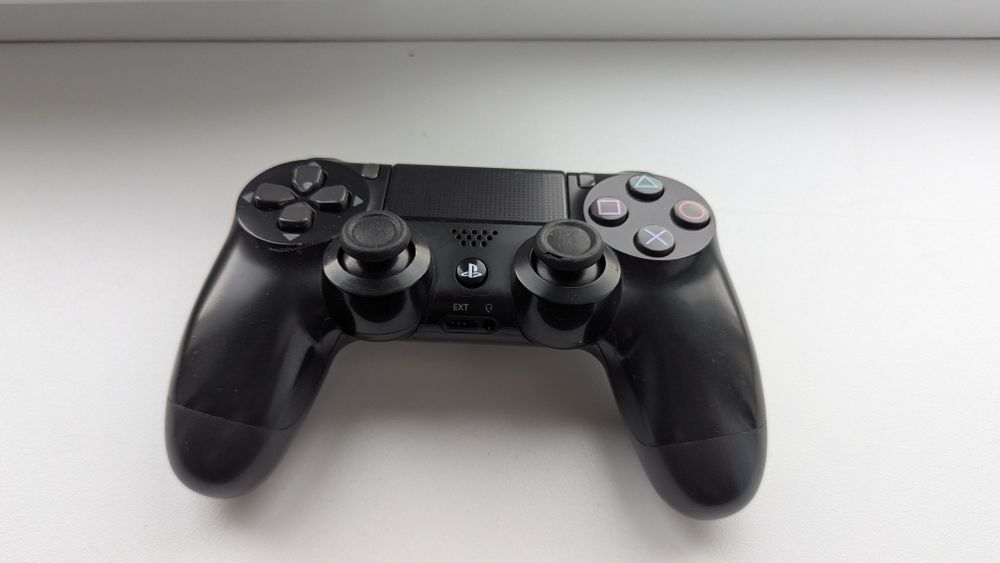 Dualshock 4 v2 на запчастини