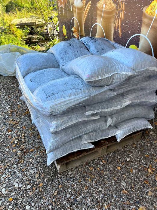 Вугілля, Пелети та брикети PINI KAY, RUF, NESTRO для дому та бізнесу