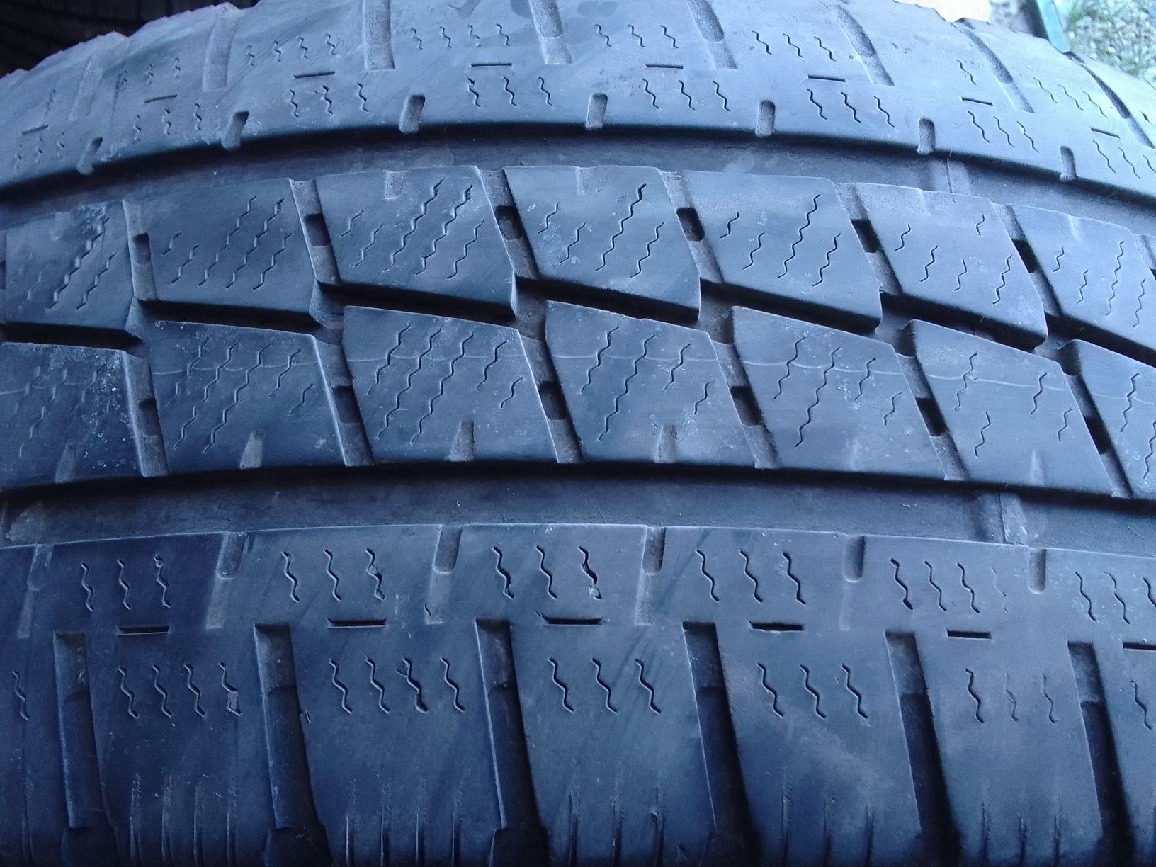 2 Opony wielosezonowe 215/65r16C FALKEN 2022r