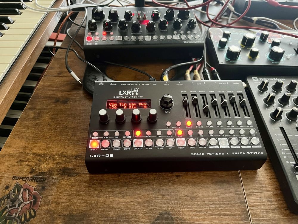 Erika Synth LXR-02 Drum Maschine
