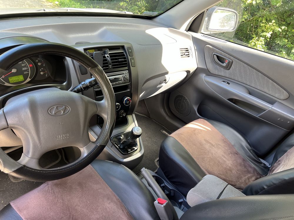 SUV Hyundai Tucson 2.0 benzyna + LPG 2005