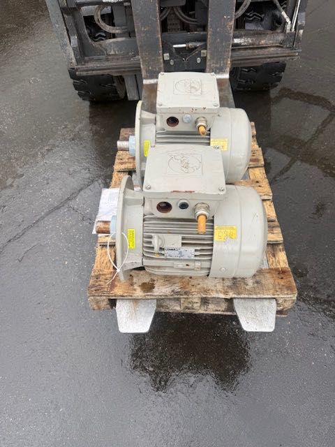 SILNIK elektryczny 5,5 kw komplet 2 szt