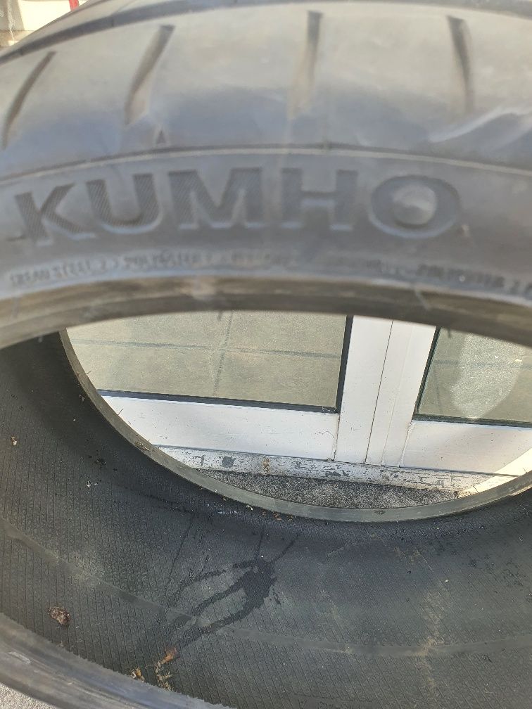 PNEU KUMHO 255-30 ZR19