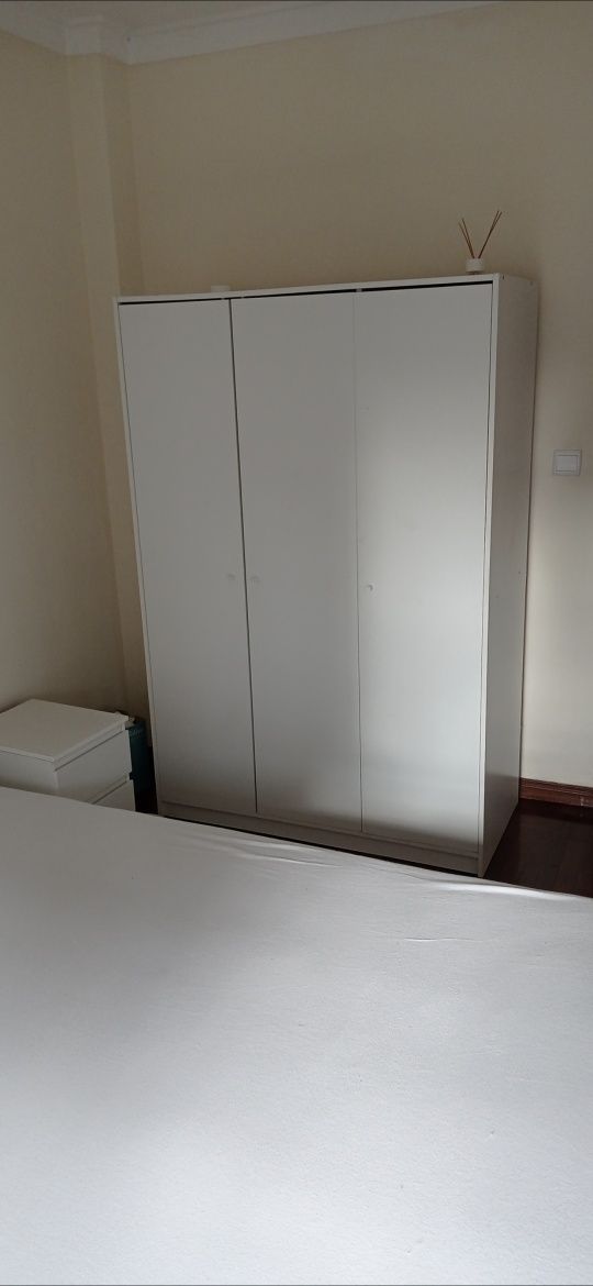 Quarto para arrendar